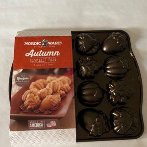 Autumn Cakelet Pan